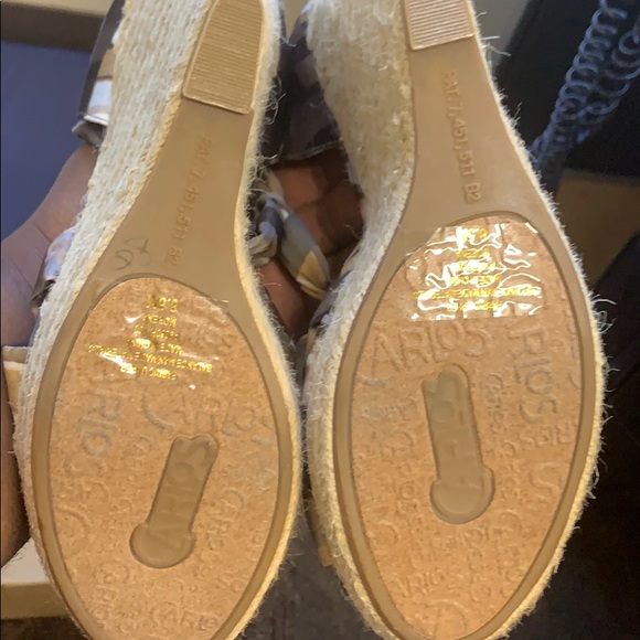 Wedges - Picture 3 of 3